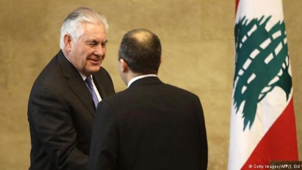 باسيل يترك تيلرسون ينتظر لدقائق قبل استقباله